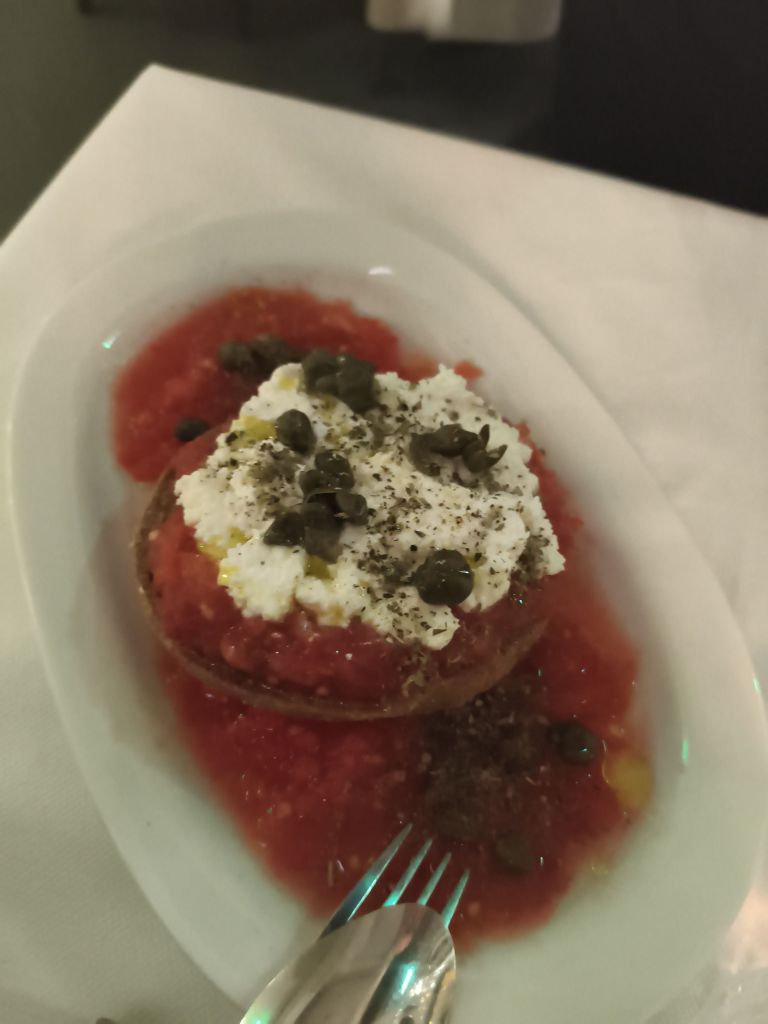 Δώδεκα Πιάτα Σύνταγμα